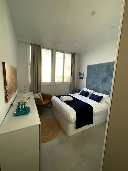 2Br With Beach View Terrace Paradise Found Apartment Gibraltar